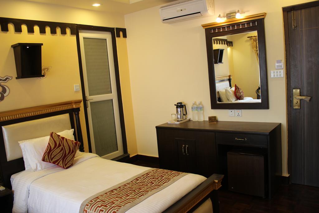 Hotel Encounter Nepal & Spa Kathmandu Esterno foto