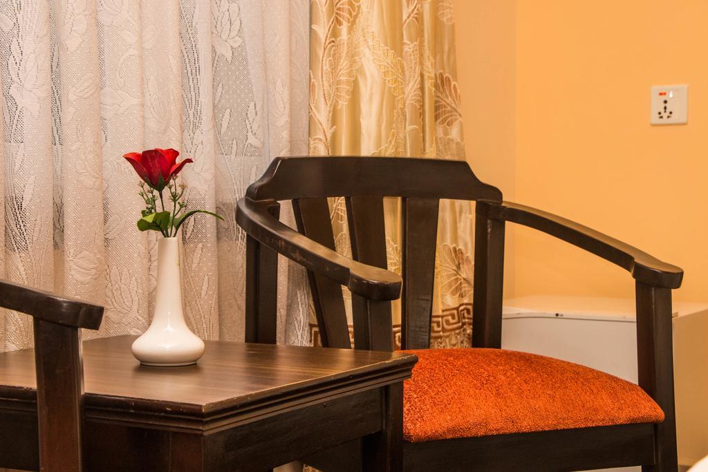 Hotel Encounter Nepal & Spa Kathmandu Esterno foto