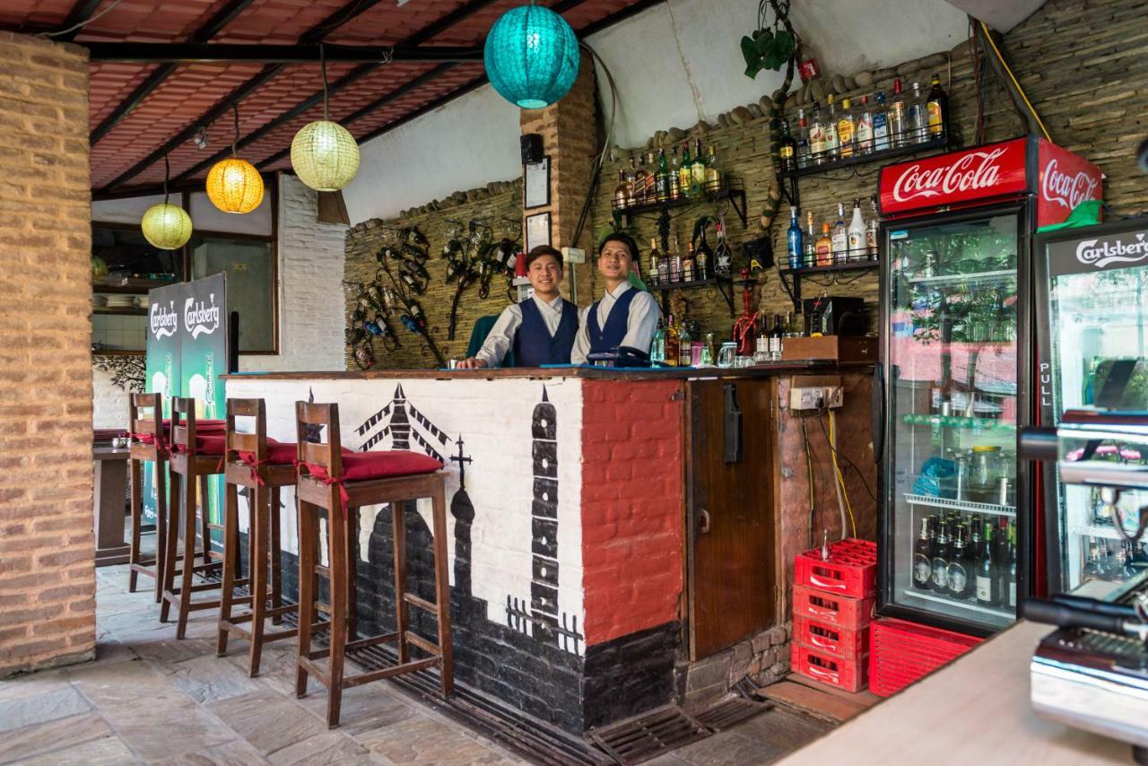 Hotel Encounter Nepal & Spa Kathmandu Esterno foto